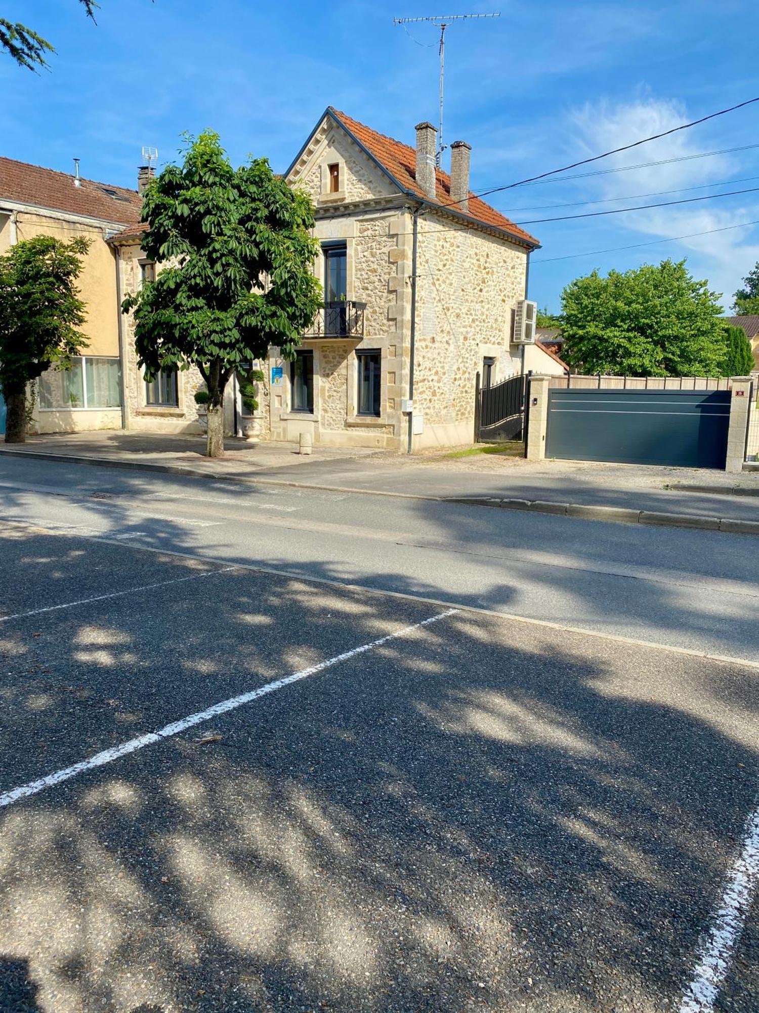 La Maison Du Parc Saint-Vite Bagian luar foto